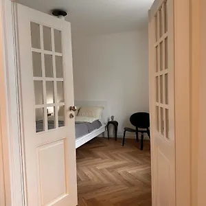 Przy Lazienkach Krolewskich Warszawa